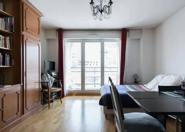 Le Cozy Appartement + Balcon Ensoleille + Parking